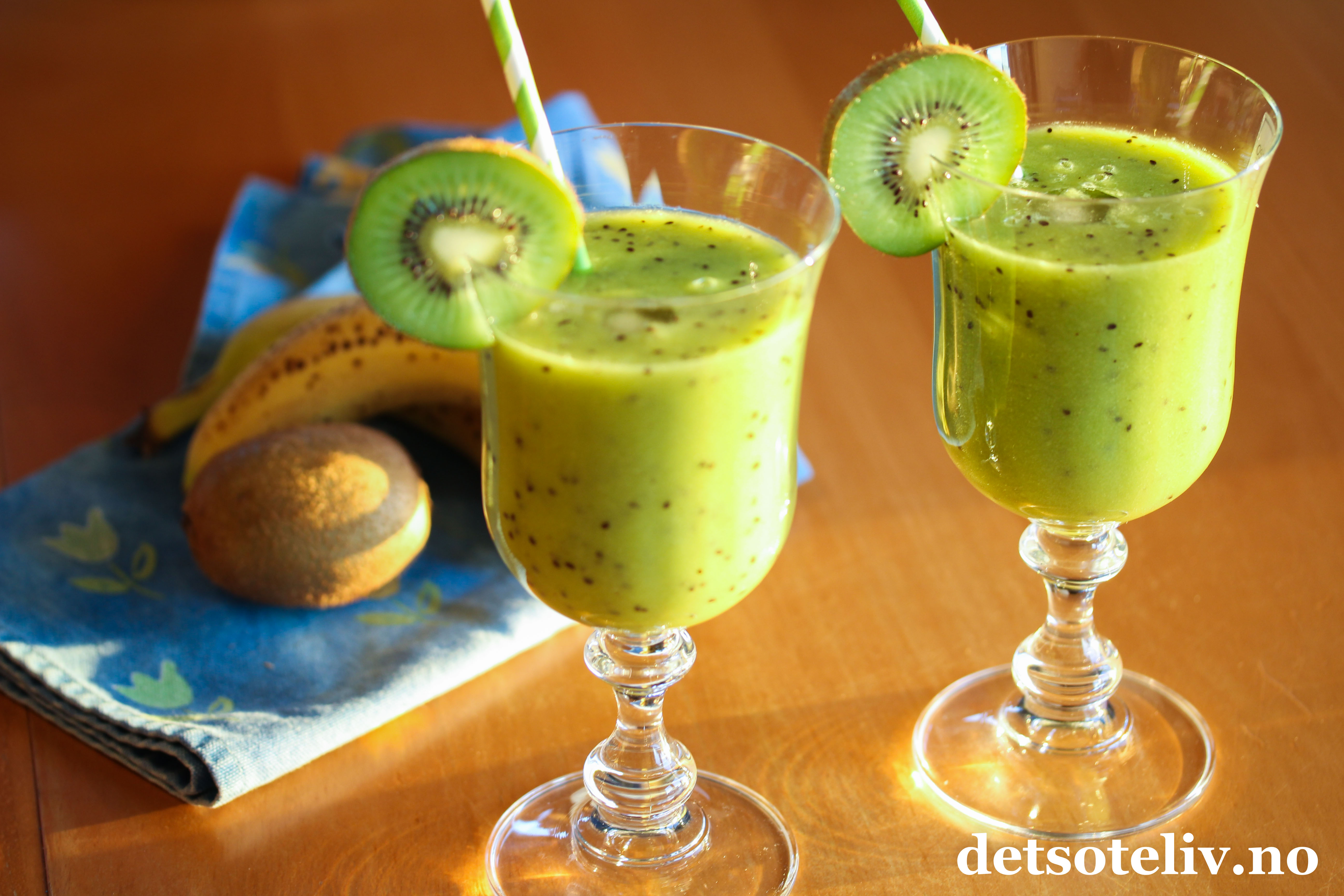 C-vitaminbombe-smoothie med kiwi | Det søte liv